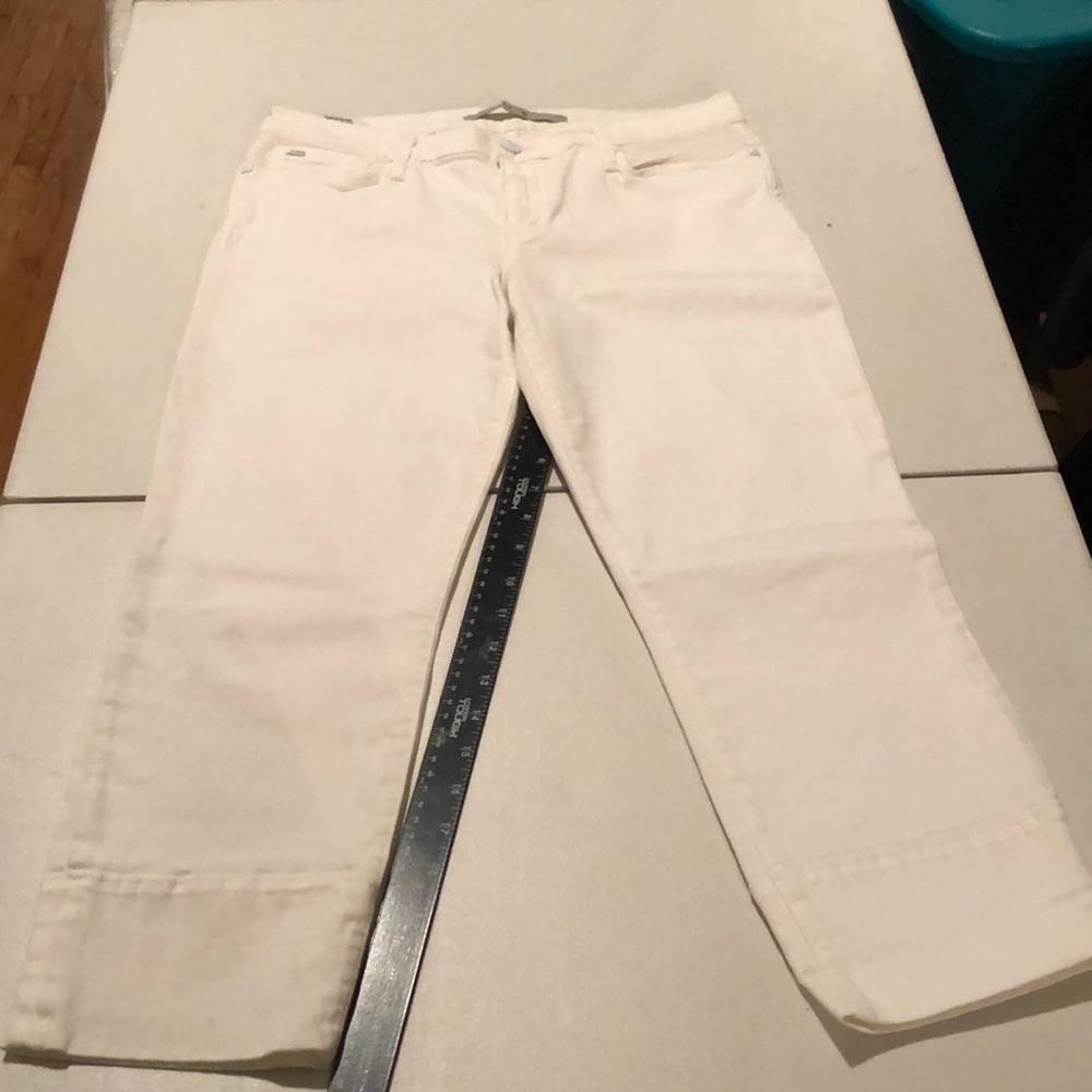 Joe’s Jeans size 30 white jeans cropped with cuff stretch denim